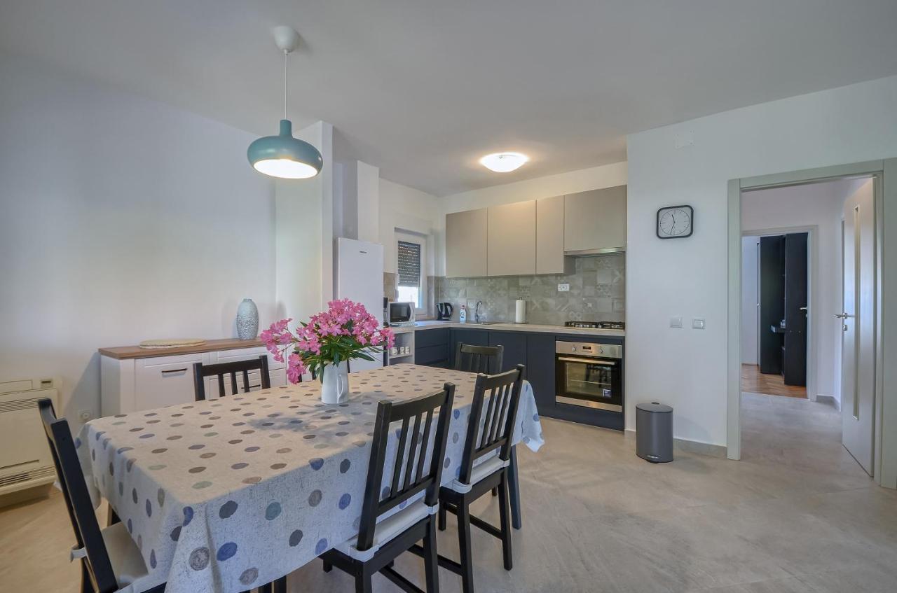 Apartman Ivan Pula Extérieur photo